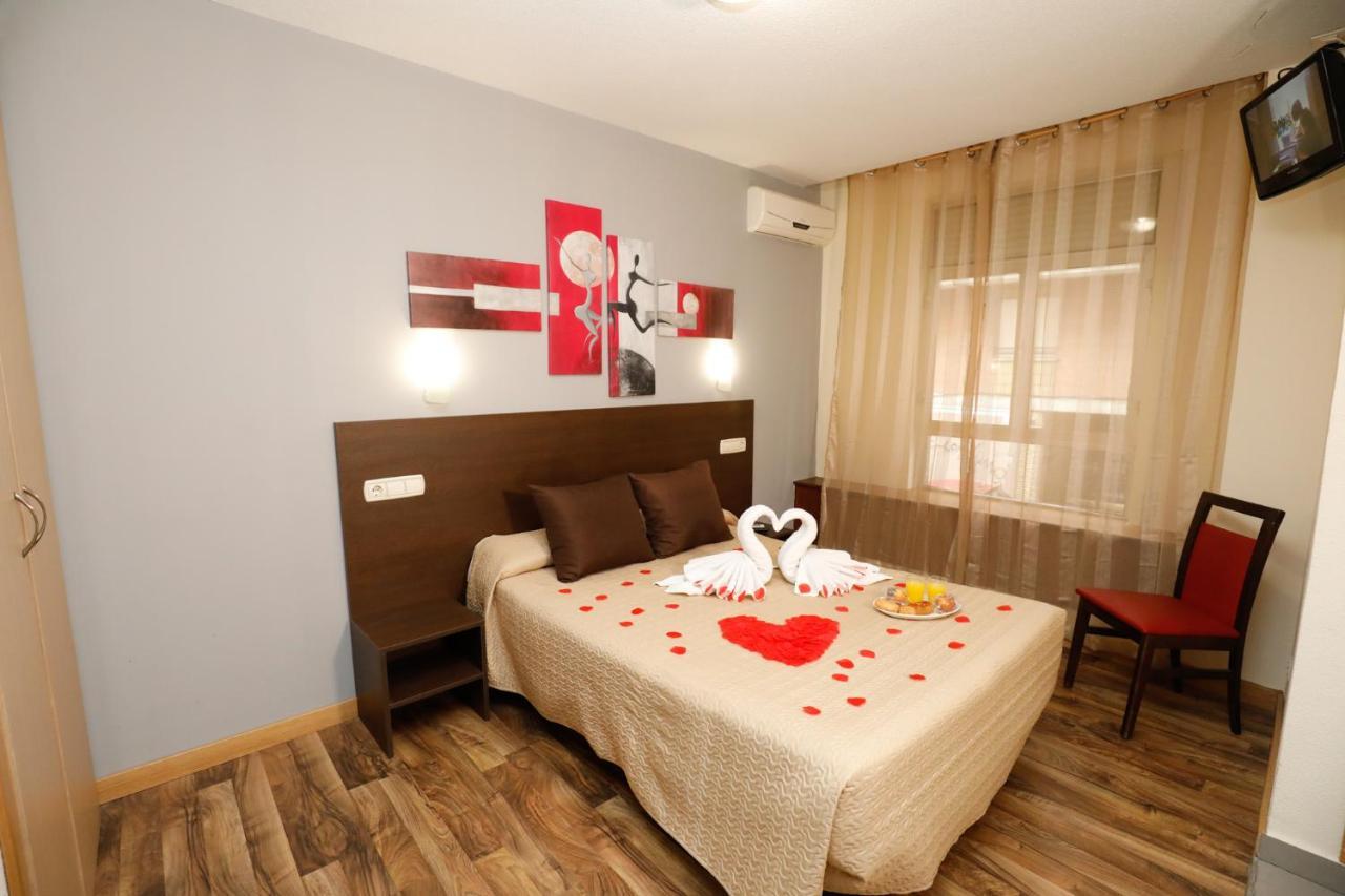 Hostal Conde David Саламанка Экстерьер фото