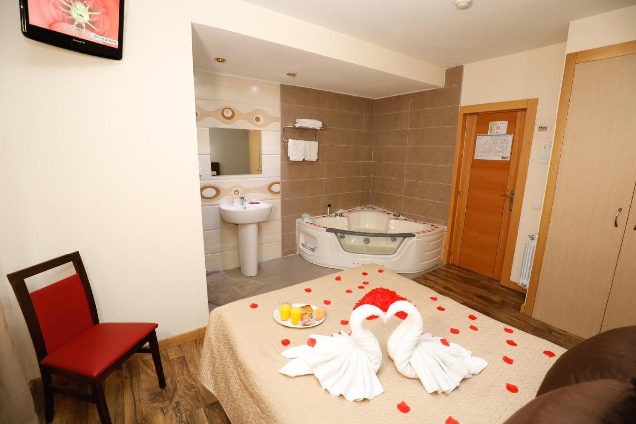 Hostal Conde David Саламанка Экстерьер фото