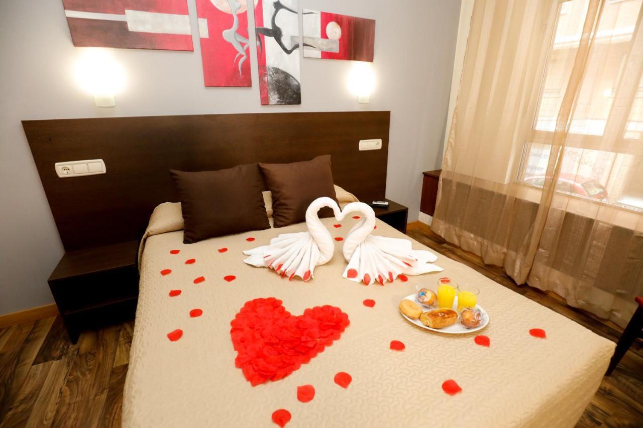 Hostal Conde David Саламанка Экстерьер фото