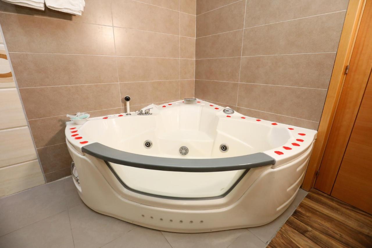 Hostal Conde David Саламанка Экстерьер фото